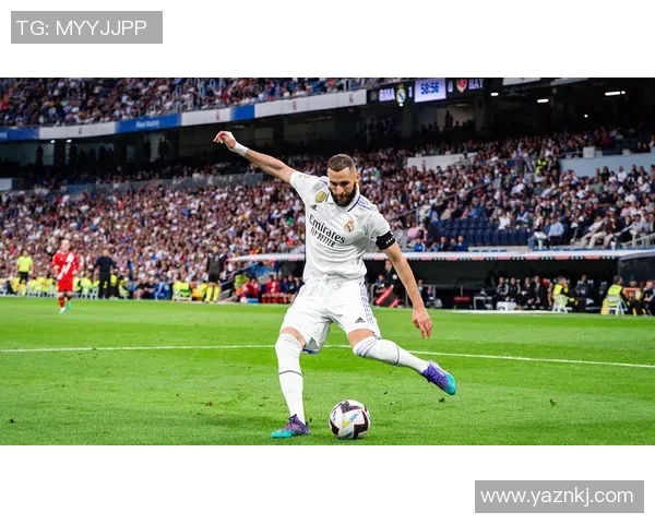 现在皇马足球明星的风采与成就解析及未来发展展望